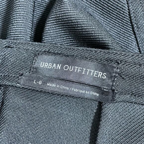 Urban Outfitters Women's Black Straight Mini Skirt - Size Large - Exposed Zipper - Picture 3 of 7